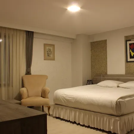 Tavsanli Hotel