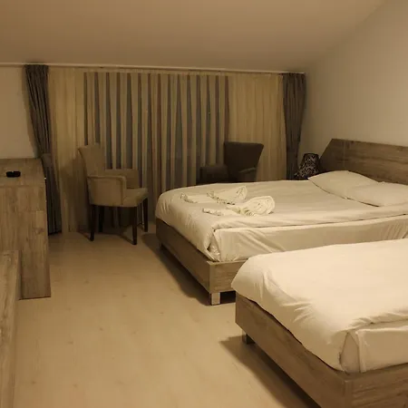 Tavsanli Hotel